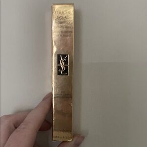 YSL Touche Éclat Radiant Touch concealer shade 5.5